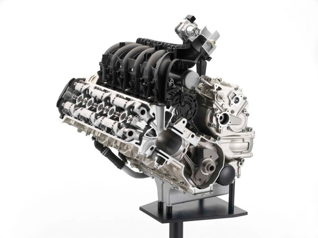 BMW-K1600-Engine.jpg