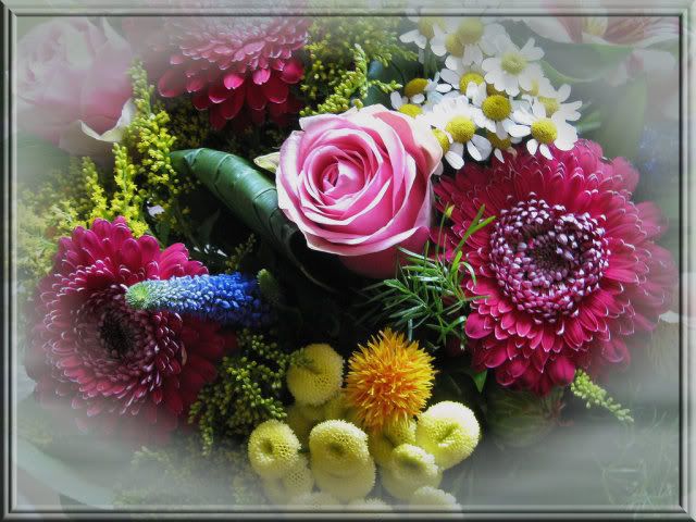 Birthday_Flowers_by_Dragonfly113.jpg