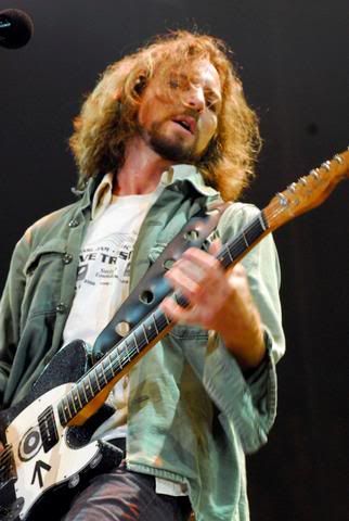 Eddie-Vedder-of-Pearl-Jam-marries.jpg