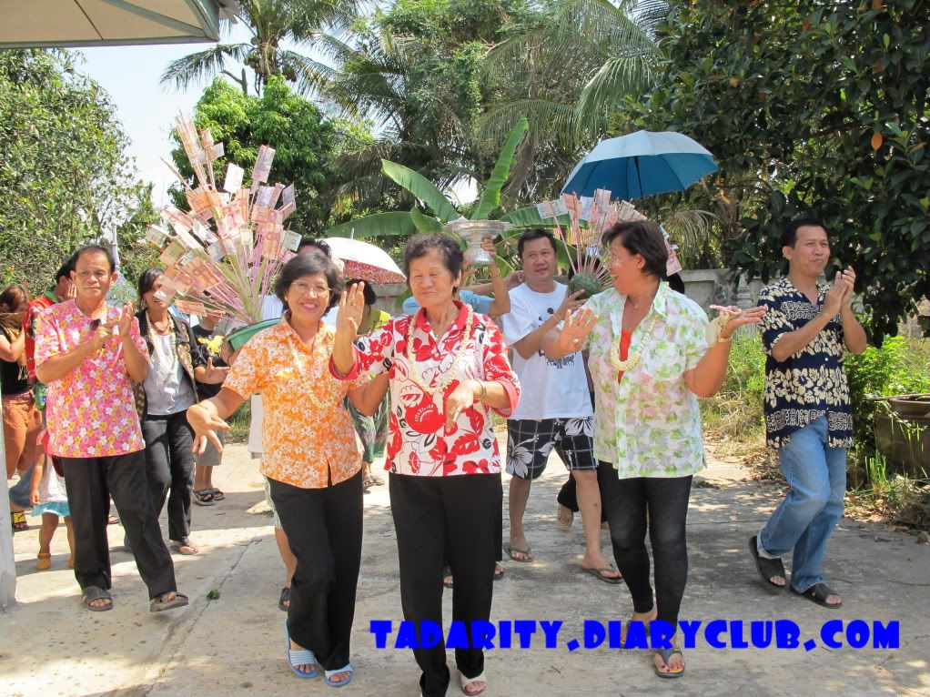 กลับมาแล้วว สงกรานต์ย้อนหลัง